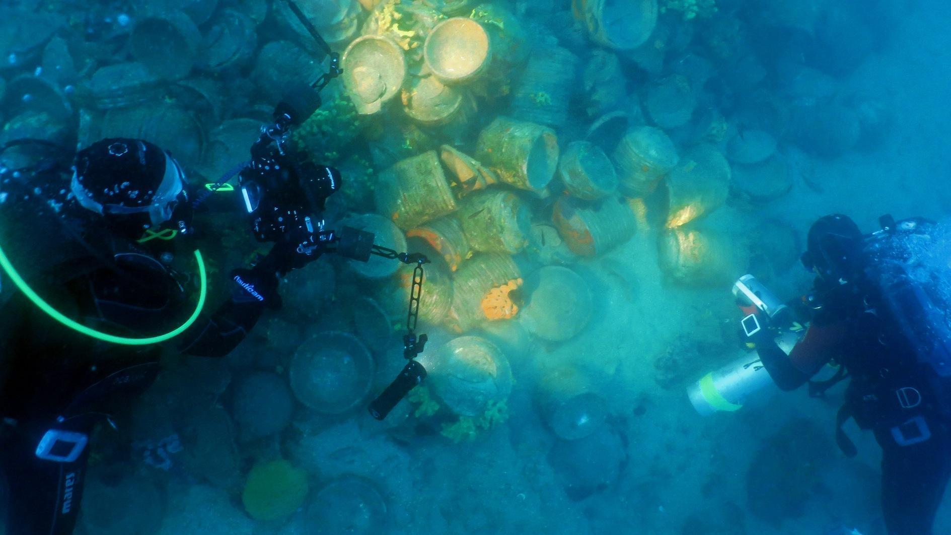 1,500-year-old shipwreck discovered off Türkiyes western coast