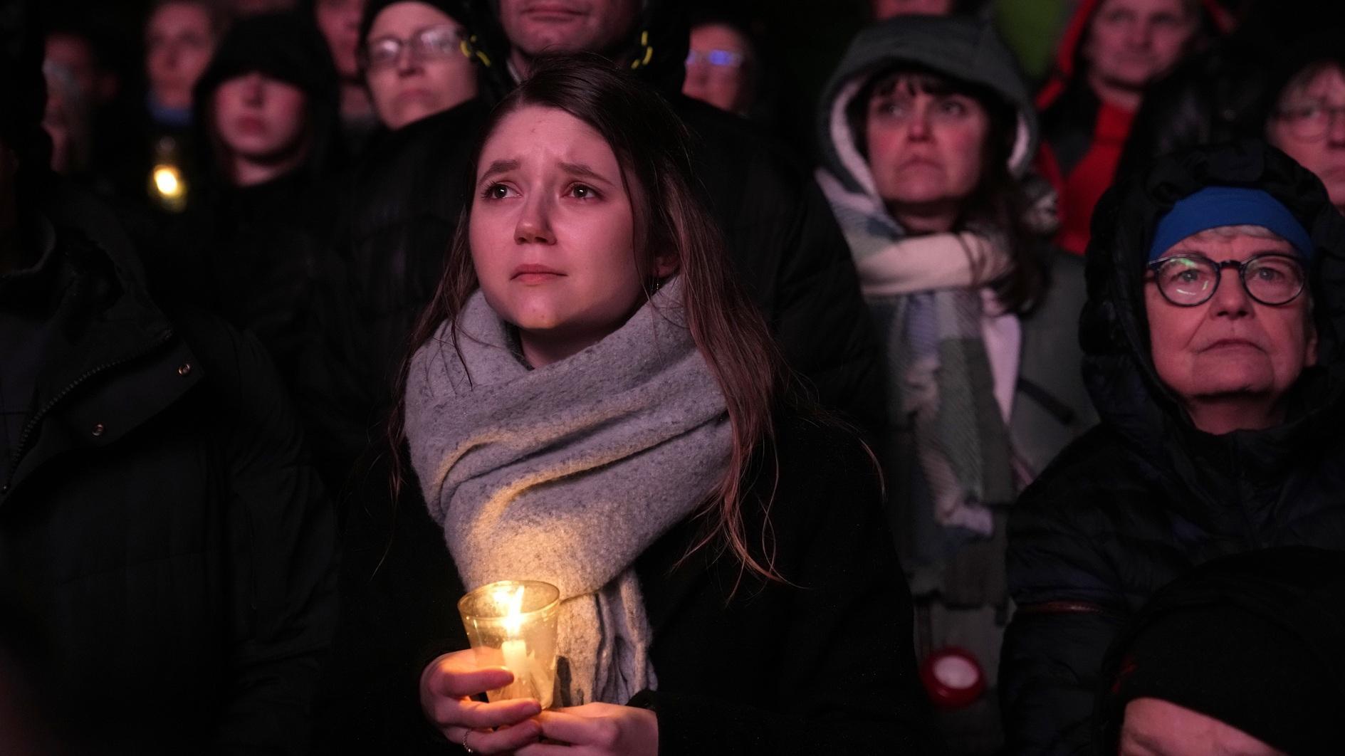 Angry questions in Germany after Christmas market attack