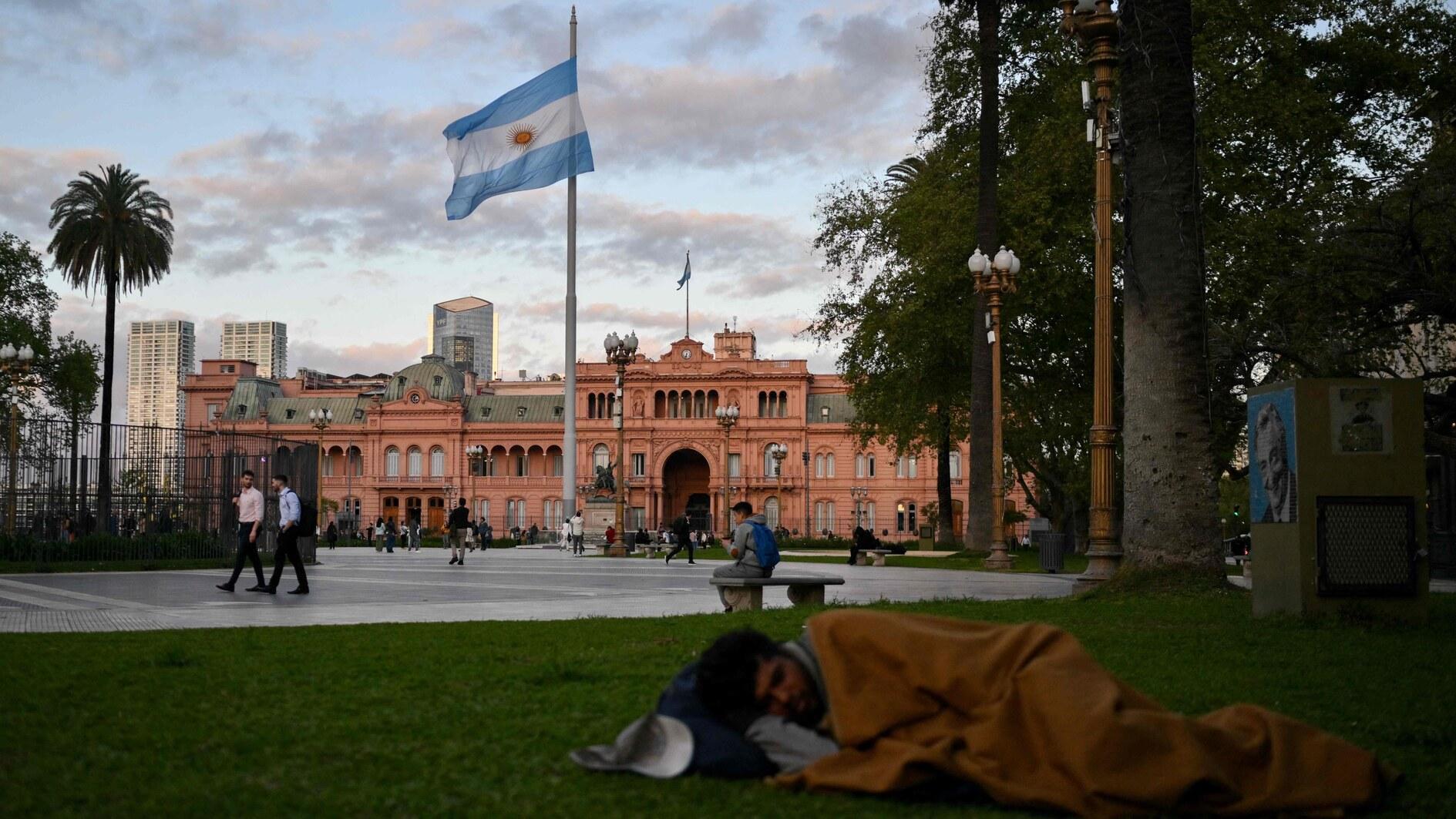 IMF in talks with Argentina a<em></em>bout new loan agreement